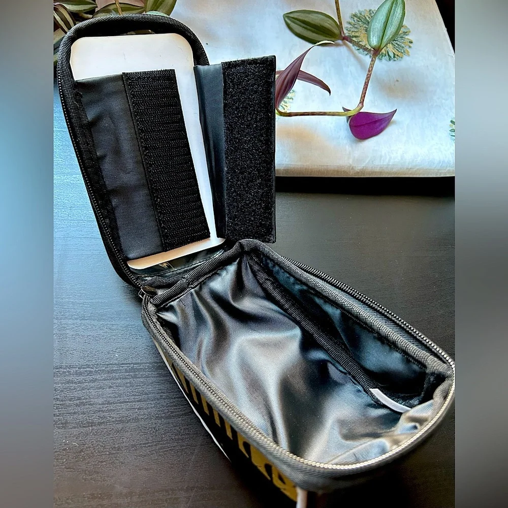 NWOT Bike or scooter phone case
